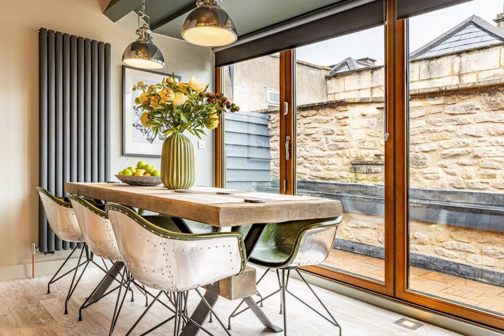 Style & Opulence In Georgian Chapel W Parking Apartment Bath Exterior photo