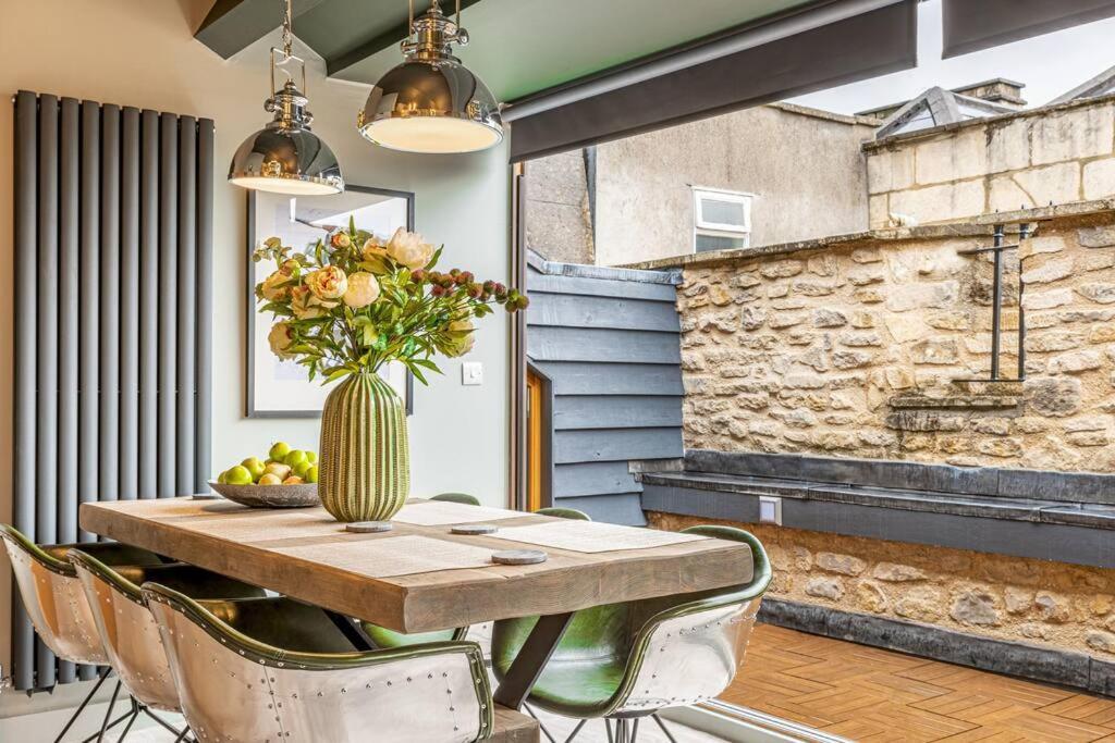 Style & Opulence In Georgian Chapel W Parking Apartment Bath Exterior photo